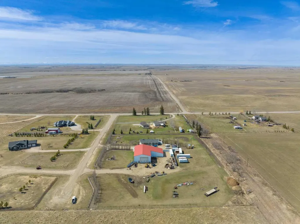 6-255077 Range Road 255 Strathmore AB T1P 0W3