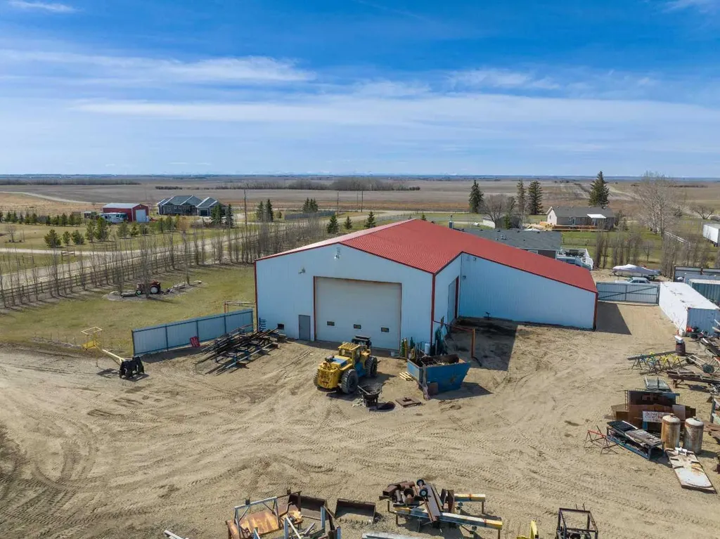 6-255077 Range Road 255 Strathmore AB T1P 0W3