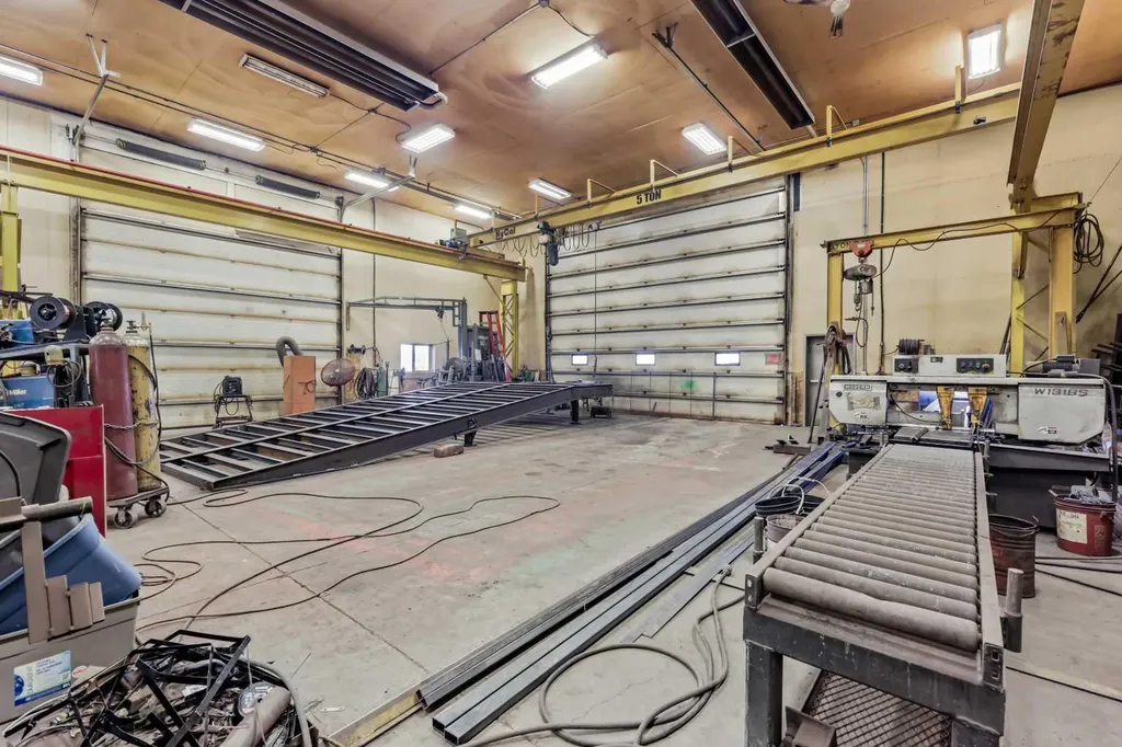 6-255077 Range Road 255 Strathmore AB T1P 0W3