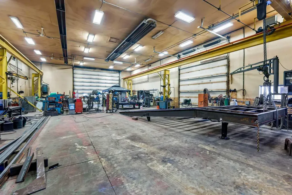 6-255077 Range Road 255 Strathmore AB T1P 0W3