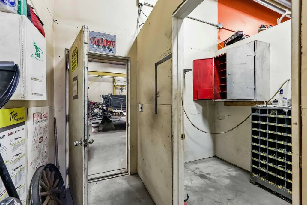 6-255077 Range Road 255 Strathmore AB T1P 0W3