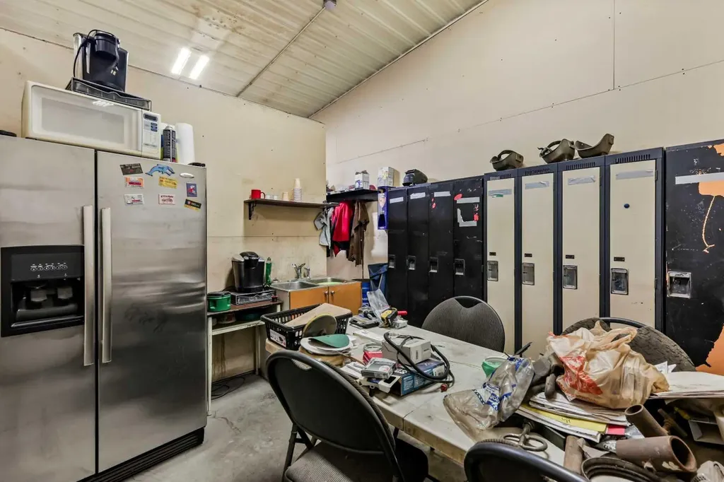 6-255077 Range Road 255 Strathmore AB T1P 0W3