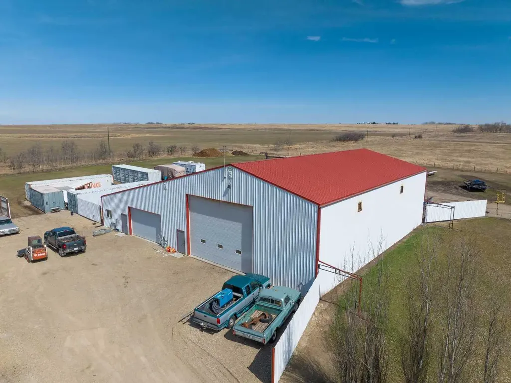 6-255077 Range Road 255 Strathmore AB T1P 0W3