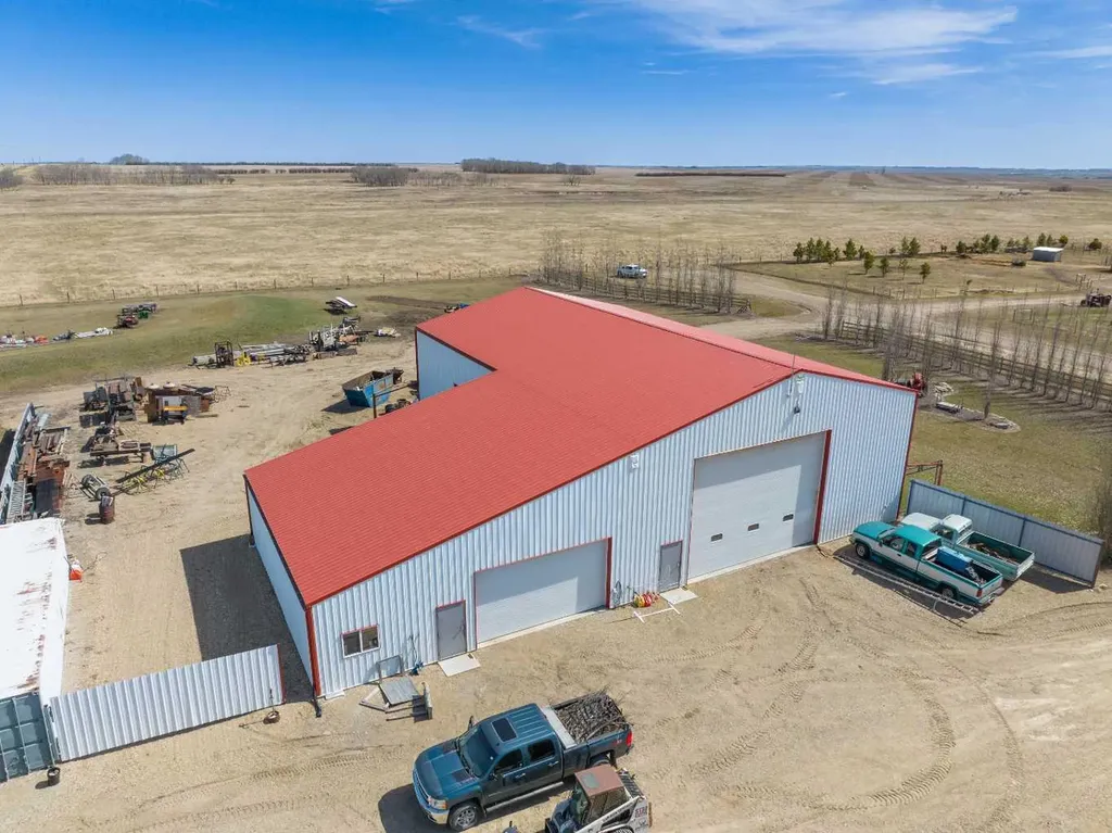 6-255077 Range Road 255 Strathmore AB T1P 0W3