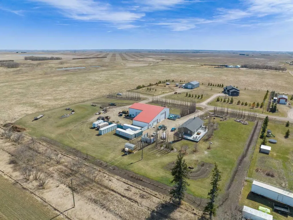 6-255077 Range Road 255 Strathmore AB T1P 0W3