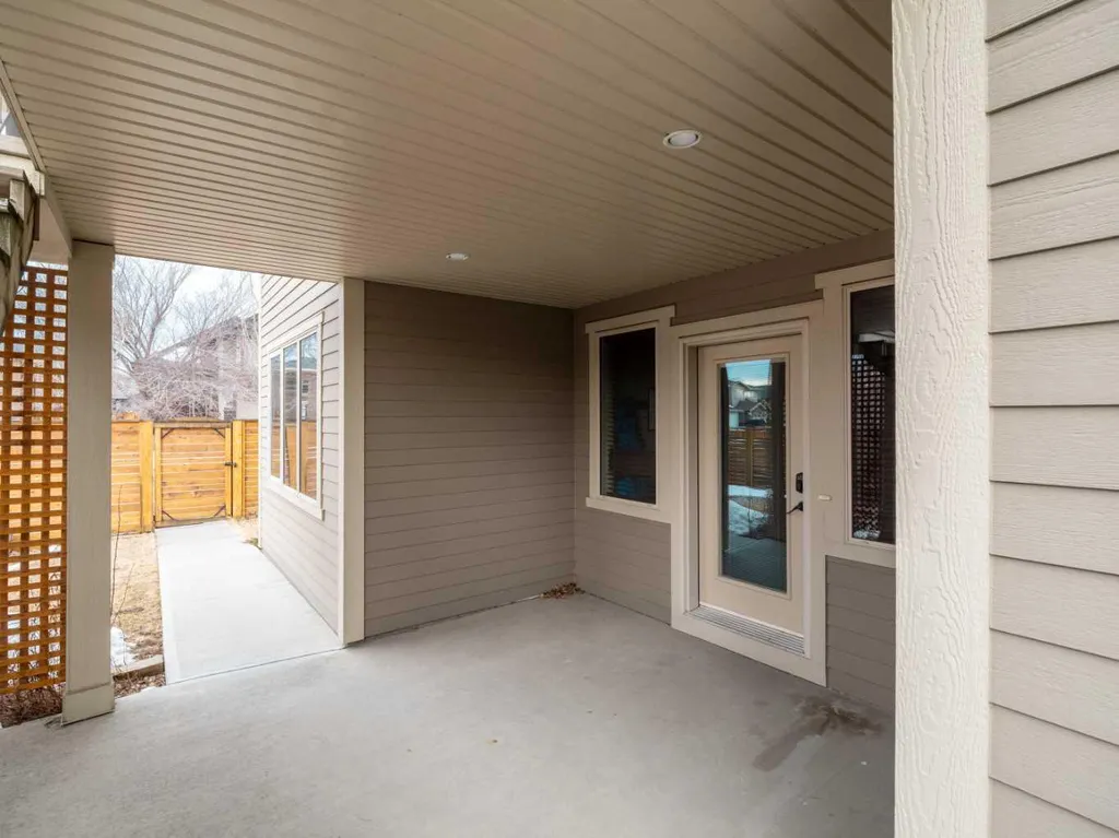 128 Sixmile Common S Lethbridge AB T1K 5S6