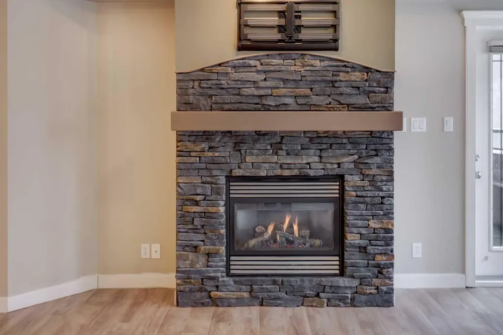 10 Discovery Ridge Close SW Calgary AB T3H 5X3