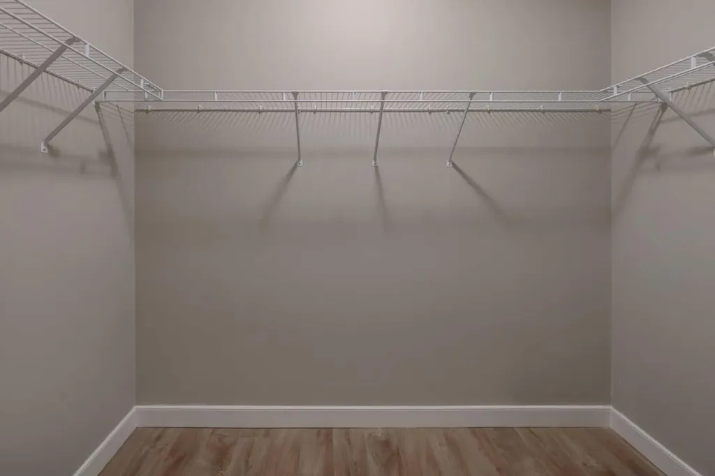 10 Discovery Ridge Close SW Calgary AB T3H 5X3