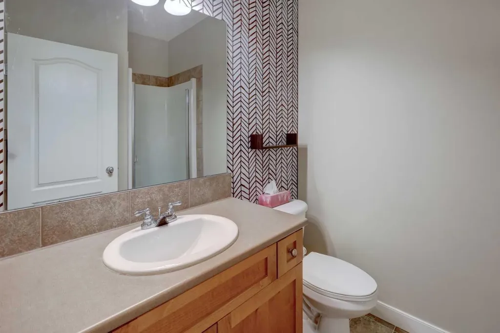 10 Discovery Ridge Close SW Calgary AB T3H 5X3
