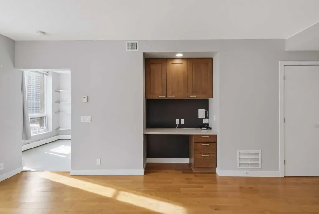 222 Riverfront Avenue SW Calgary AB T2P 0X2