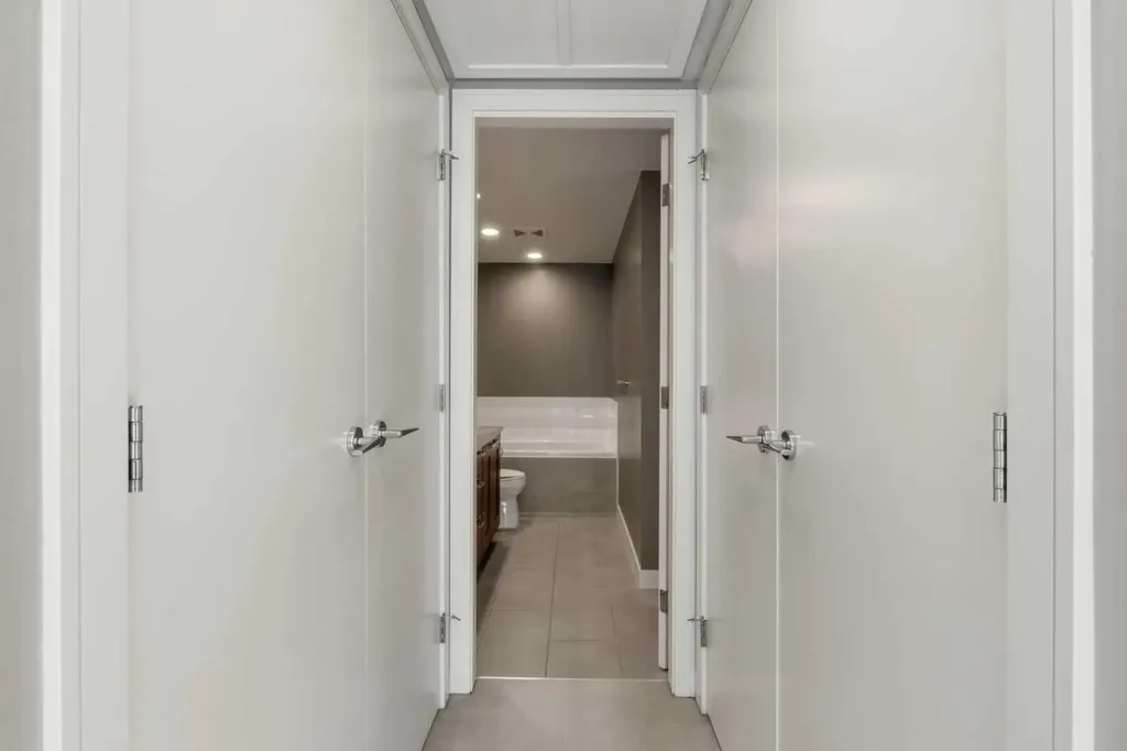222 Riverfront Avenue SW Calgary AB T2P 0X2
