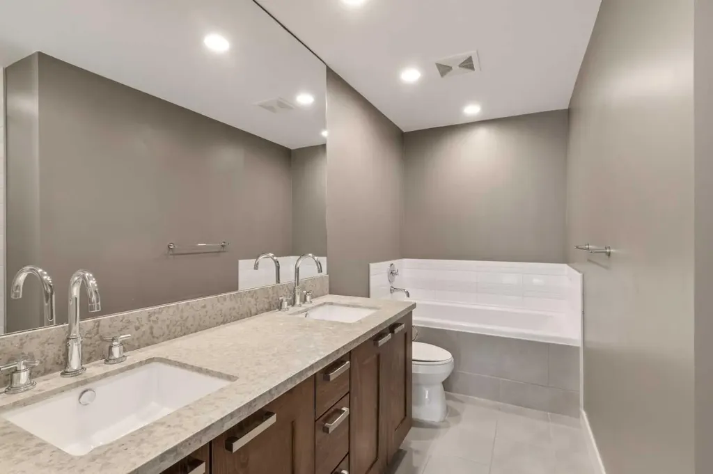 222 Riverfront Avenue SW Calgary AB T2P 0X2