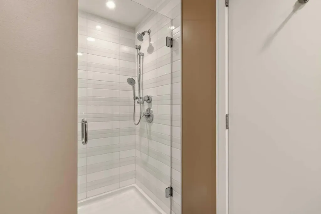 222 Riverfront Avenue SW Calgary AB T2P 0X2