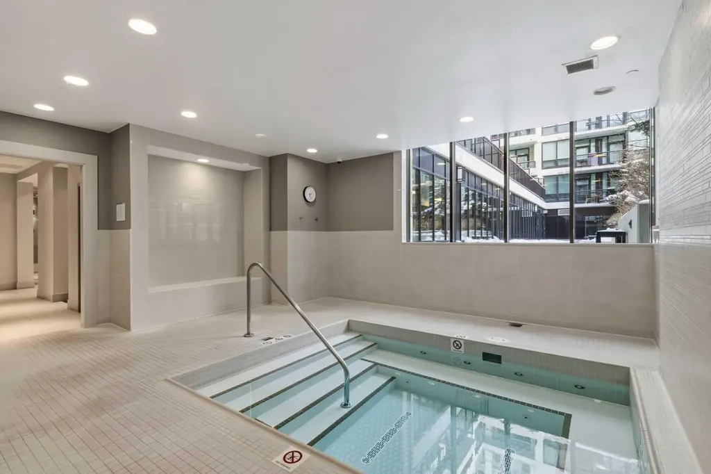 222 Riverfront Avenue SW Calgary AB T2P 0X2