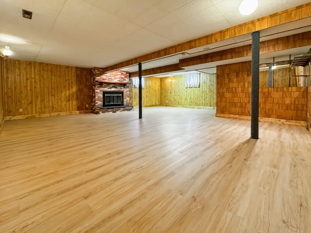 4504 45 Street Mayerthorpe AB T0E1N0