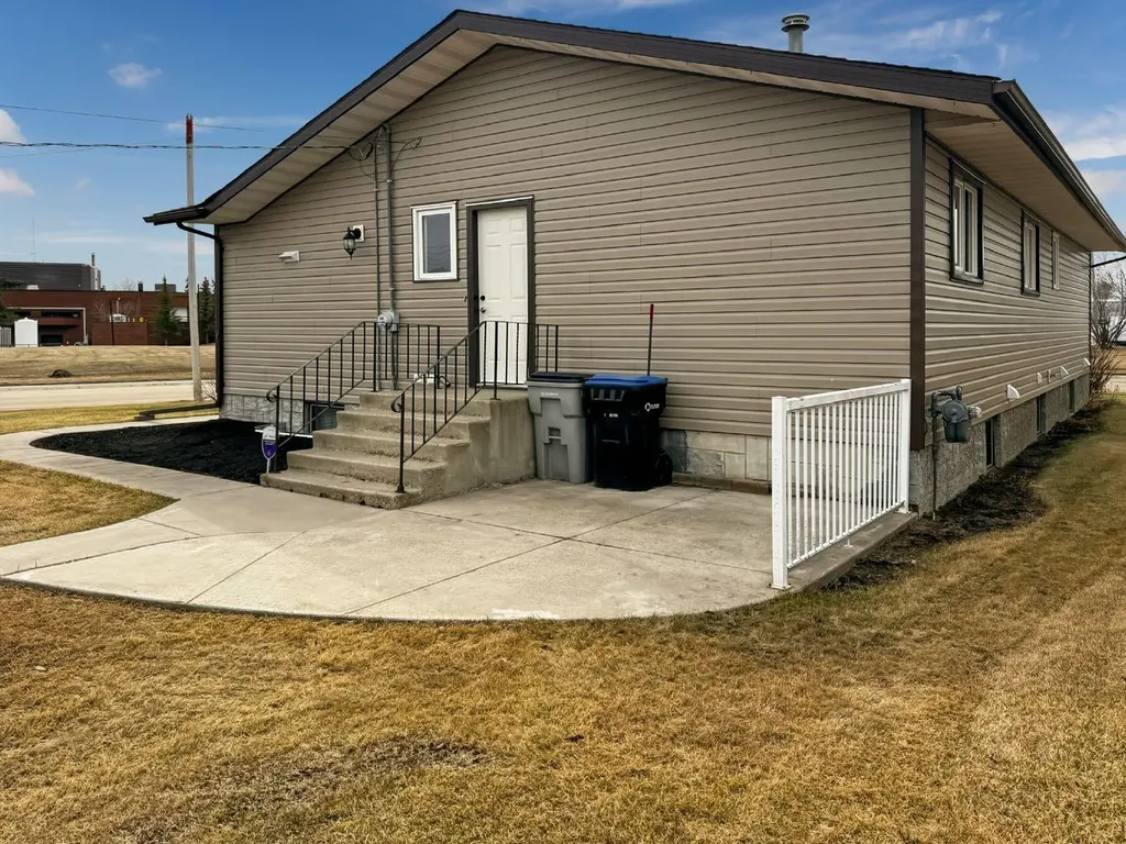 4504 45 Street Mayerthorpe AB T0E1N0