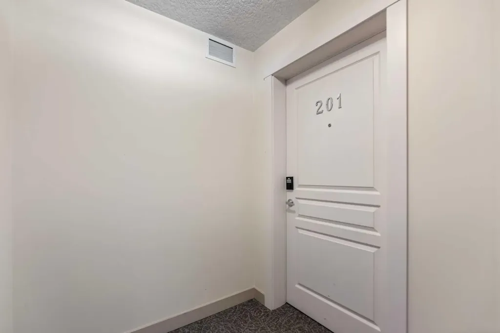2300 Evanston Square NW Calgary AB T3P0G8