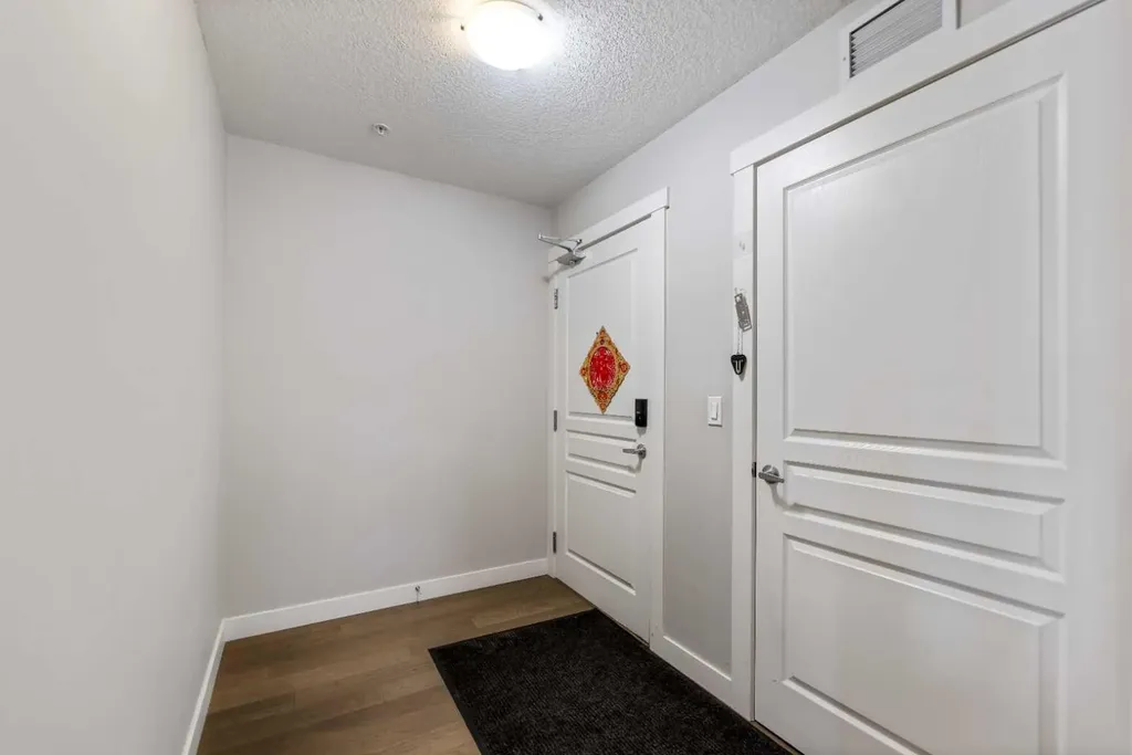 2300 Evanston Square NW Calgary AB T3P0G8