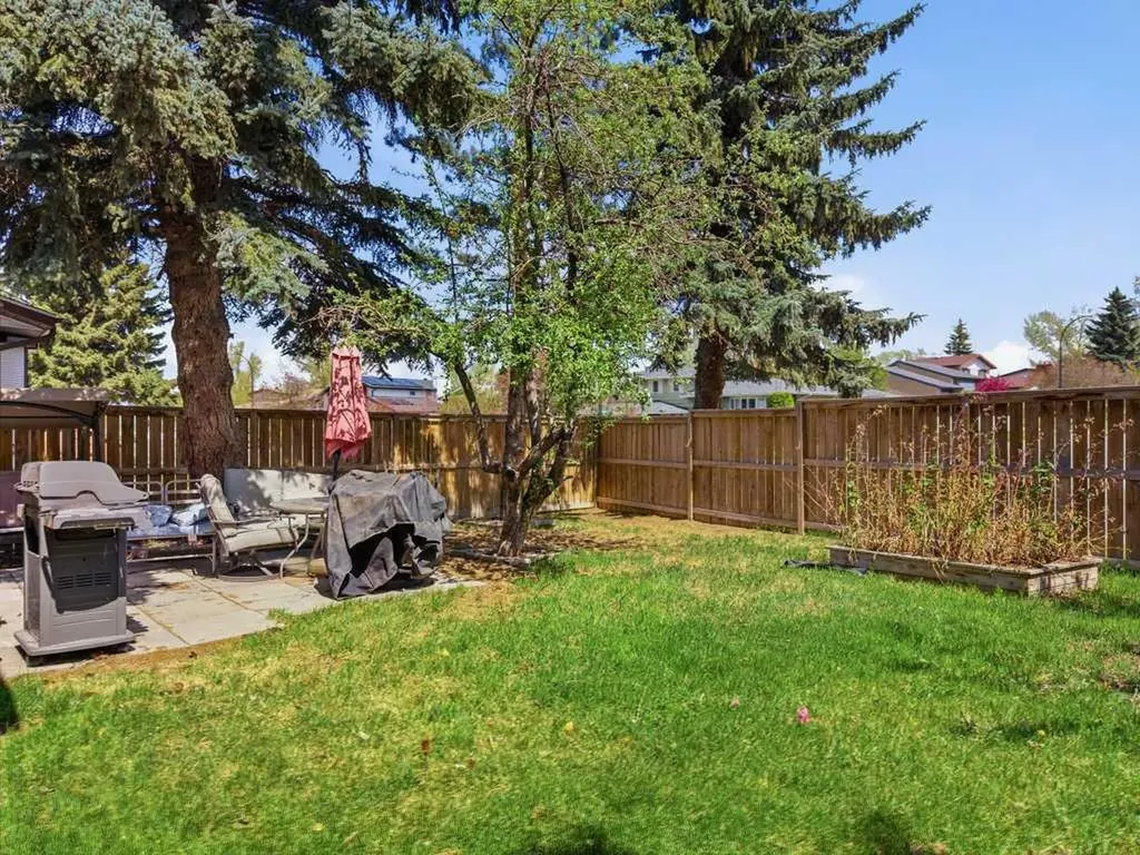 124 Martin Close Red Deer AB T4R 1R8