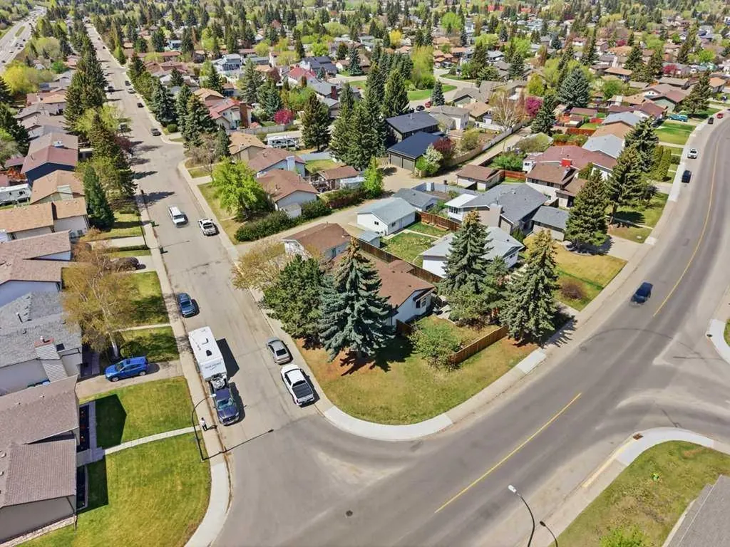 124 Martin Close Red Deer AB T4R 1R8