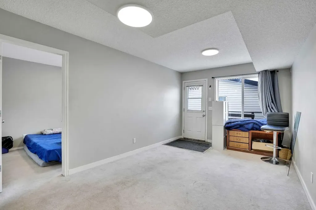 141 Saddlecrest Close NE Calgary AB T3J 5B6