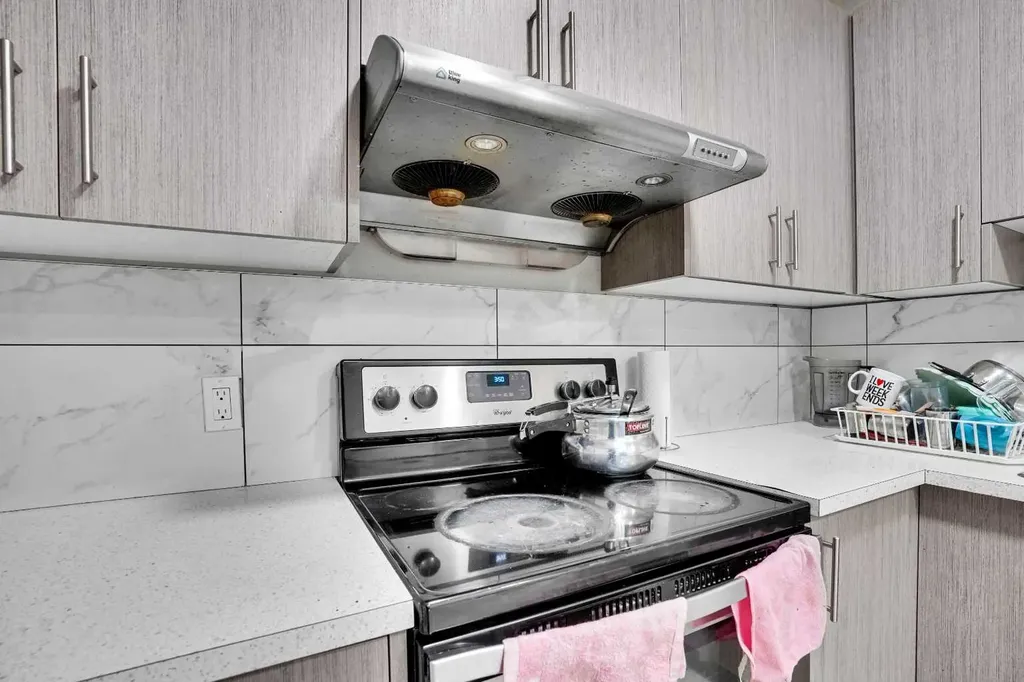 141 Saddlecrest Close NE Calgary AB T3J 5B6