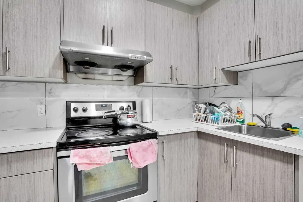 141 Saddlecrest Close NE Calgary AB T3J 5B6