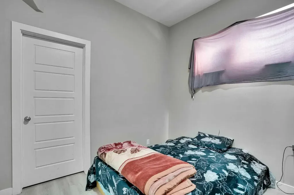 141 Saddlecrest Close NE Calgary AB T3J 5B6