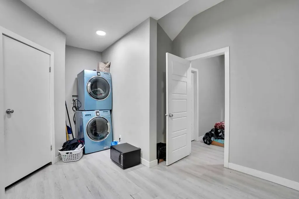 141 Saddlecrest Close NE Calgary AB T3J 5B6