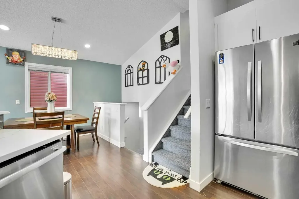141 Saddlecrest Close NE Calgary AB T3J 5B6