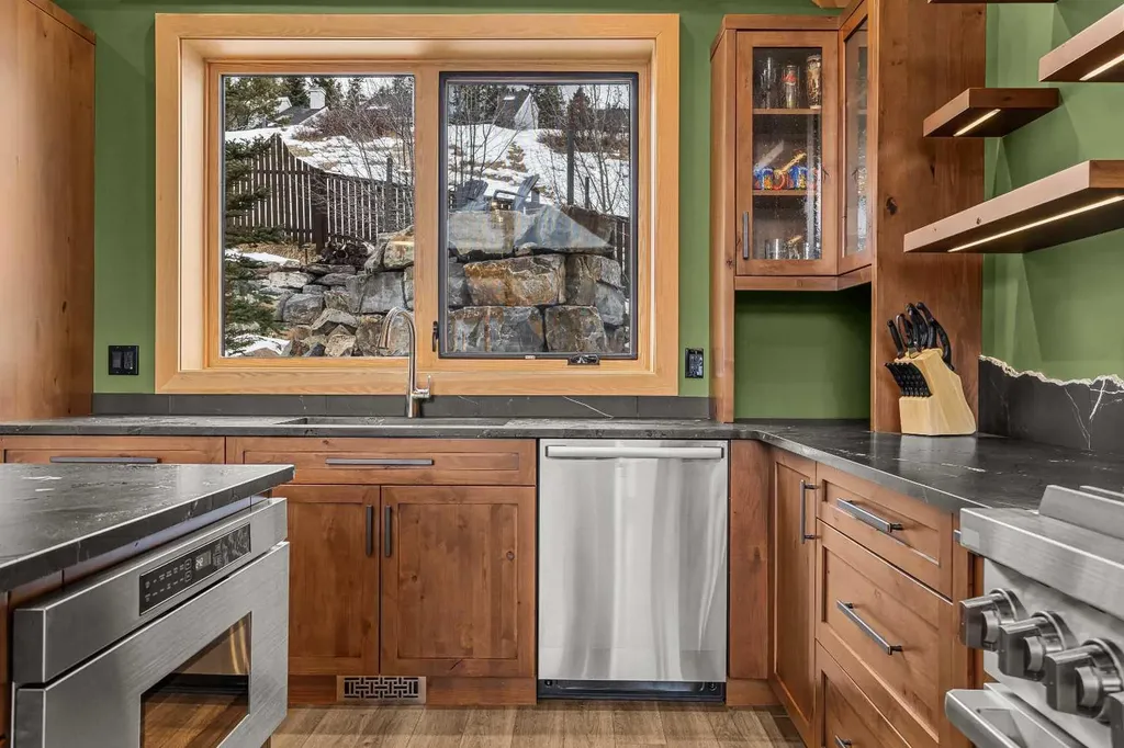 104 Rummel Place Canmore AB T1W 2N4