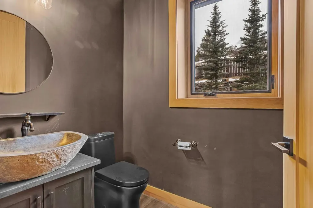 104 Rummel Place Canmore AB T1W 2N4