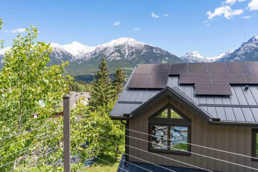 104 Rummel Place Canmore AB T1W 2N4