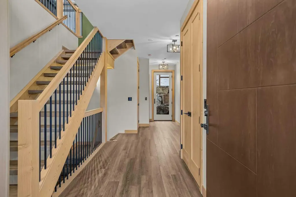 104 Rummel Place Canmore AB T1W 2N4