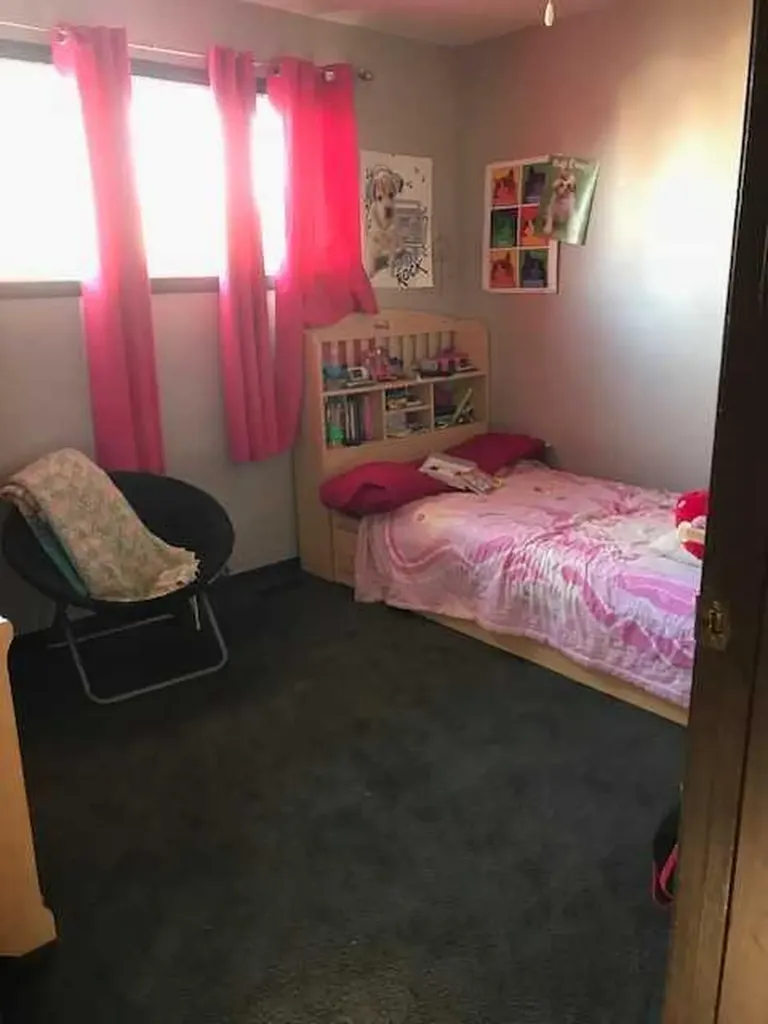712 3 Avenue Fox Creek AB T0H 1P0