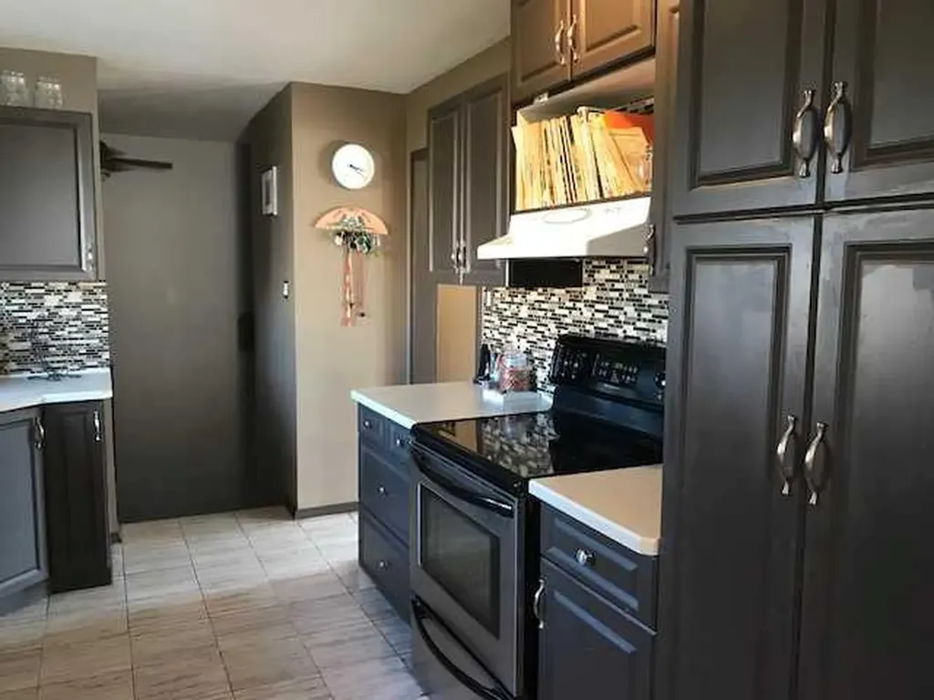 712 3 Avenue Fox Creek AB T0H 1P0
