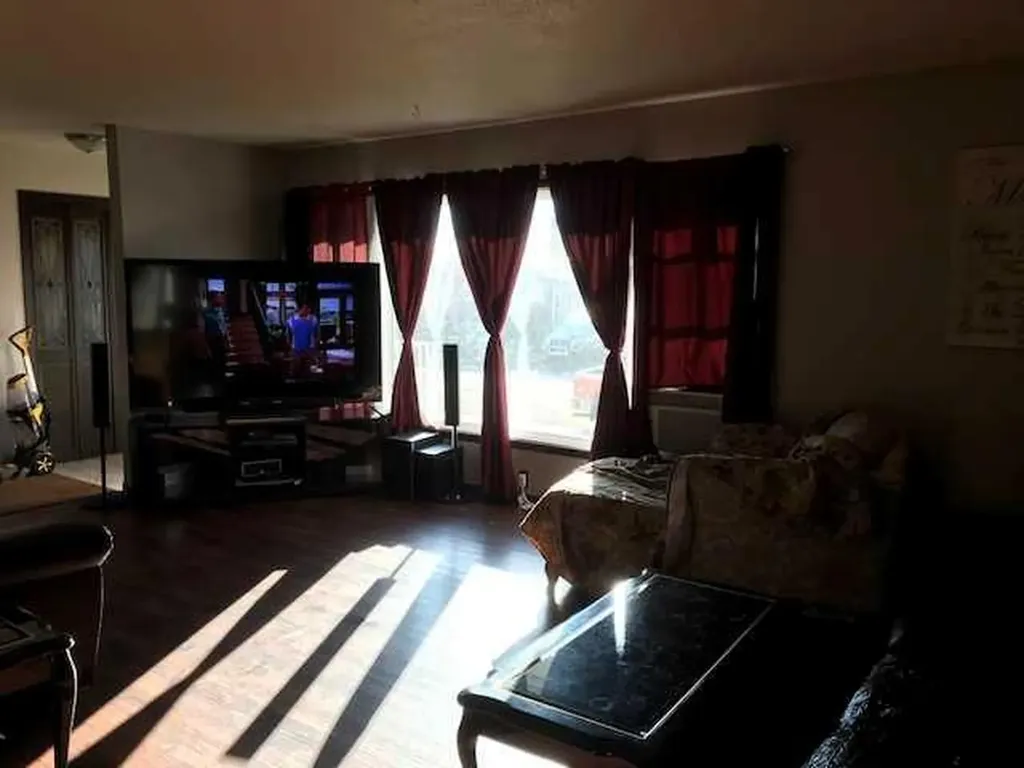 712 3 Avenue Fox Creek AB T0H 1P0