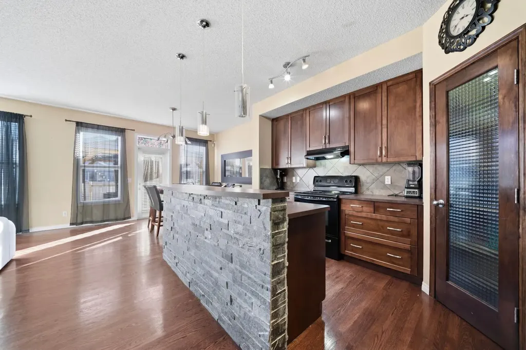 93 Copperleaf Way SE Calgary AB T2Z0H9