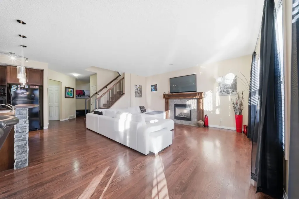 93 Copperleaf Way SE Calgary AB T2Z0H9