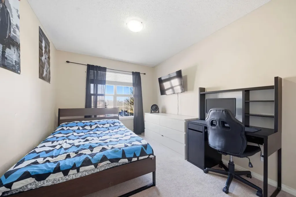 93 Copperleaf Way SE Calgary AB T2Z0H9