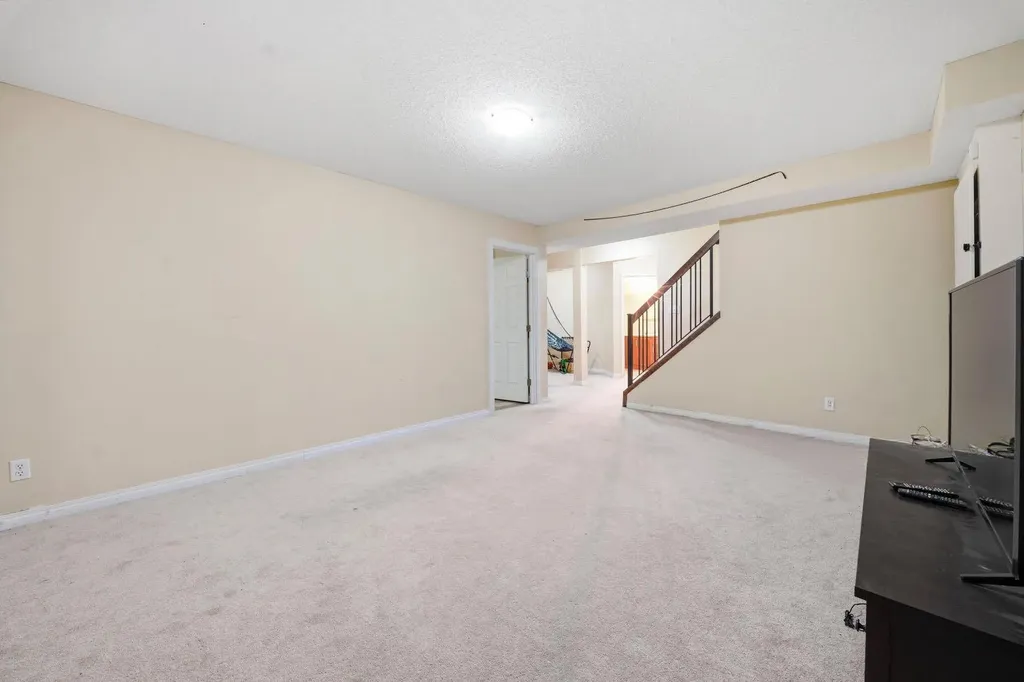 93 Copperleaf Way SE Calgary AB T2Z0H9