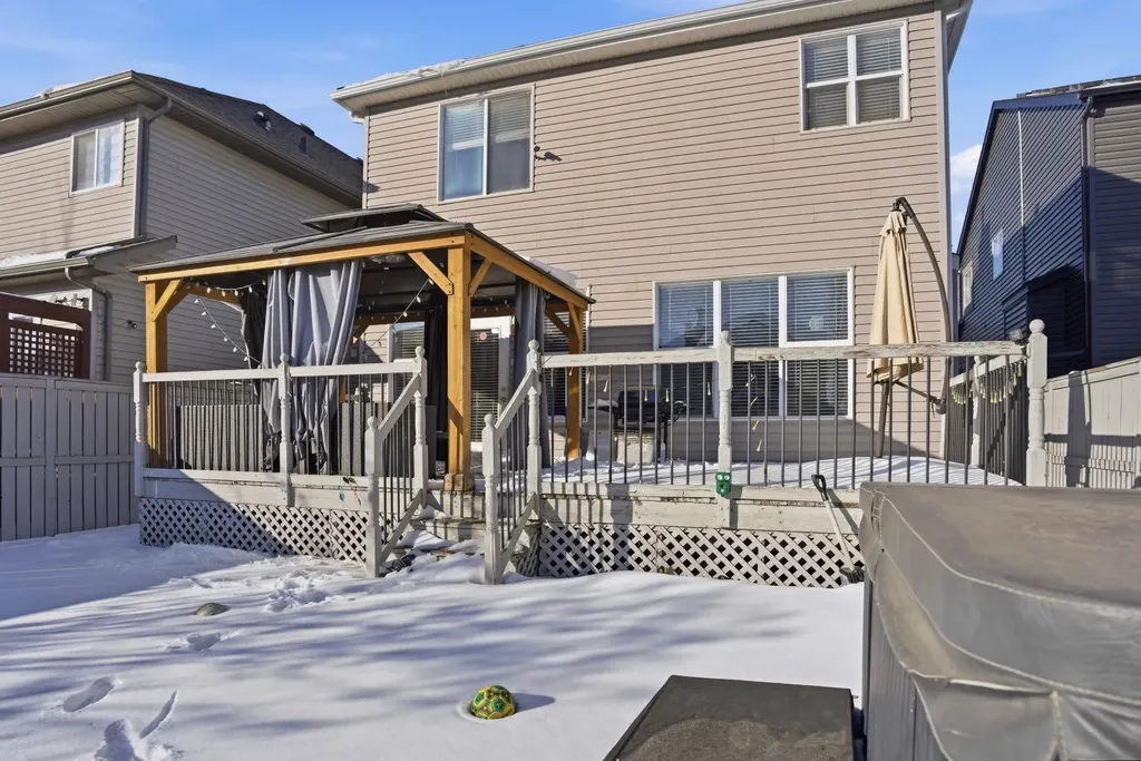 93 Copperleaf Way SE Calgary AB T2Z0H9