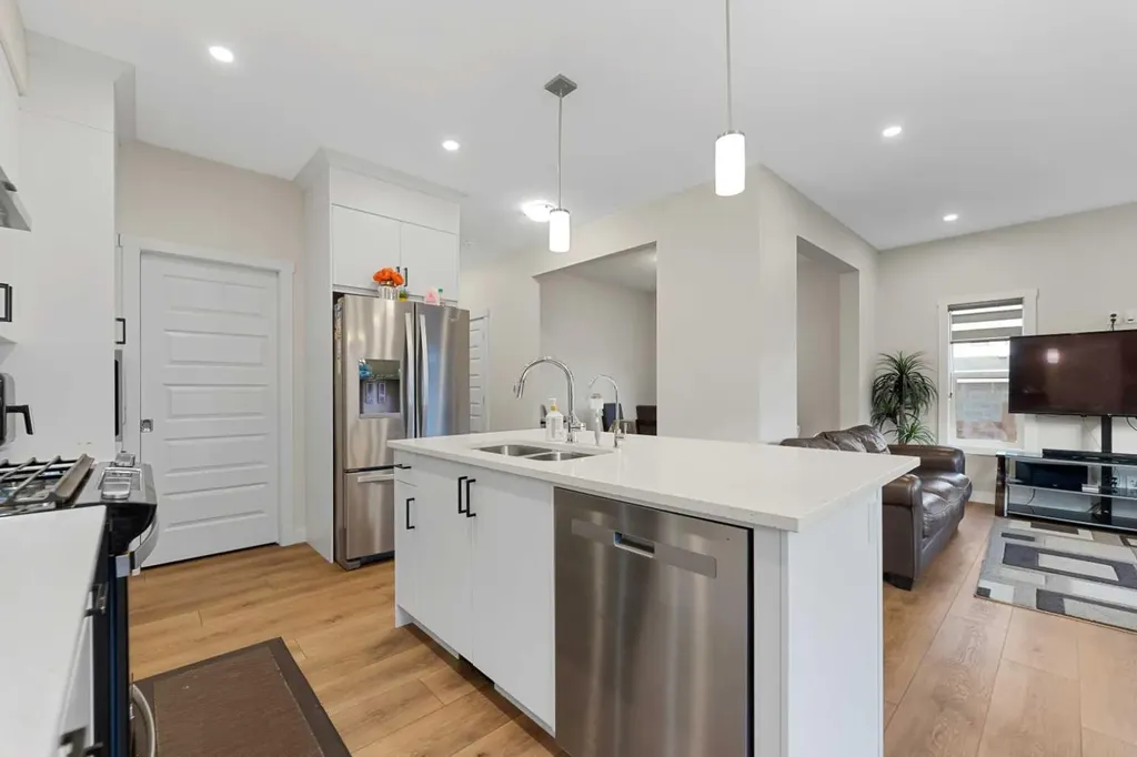 7 Homestead Circle NE Calgary AB T3J 5R6