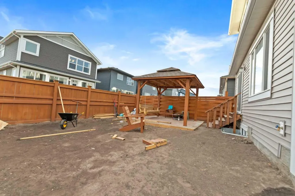7 Homestead Circle NE Calgary AB T3J 5R6