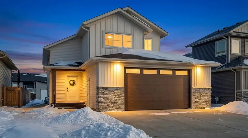 148 Red Ash Cove Springbrook AB T4S 0E4