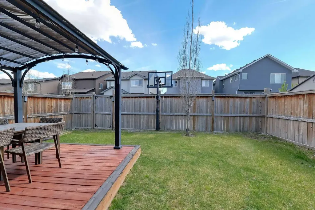 72 Sage Meadows Circle NW Calgary AB T3P 0G4