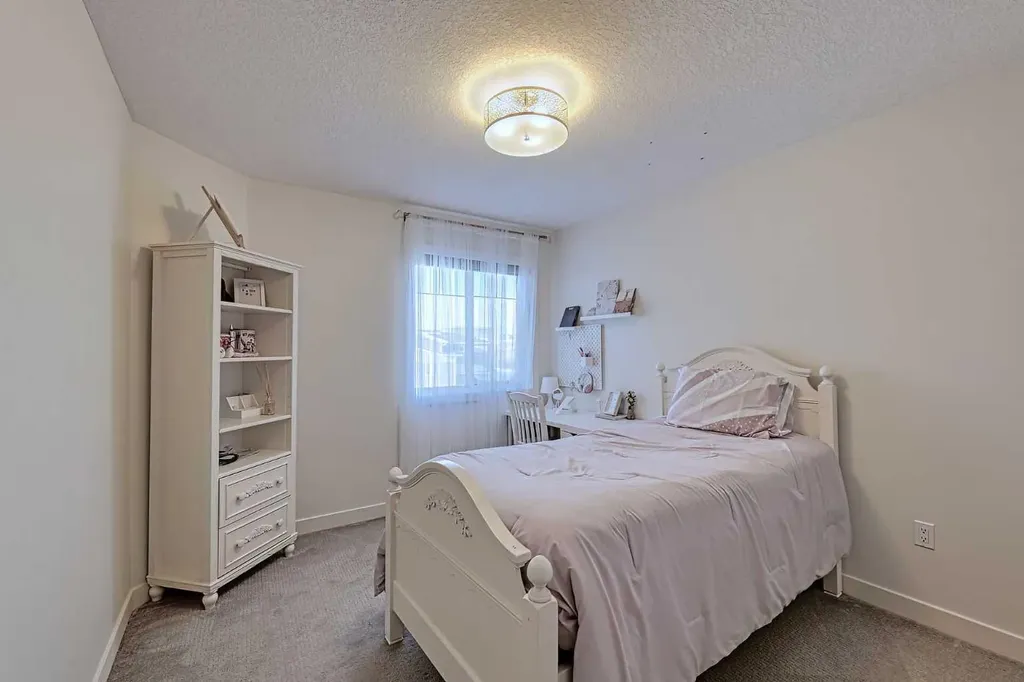 72 Sage Meadows Circle NW Calgary AB T3P 0G4