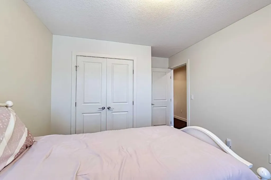 72 Sage Meadows Circle NW Calgary AB T3P 0G4