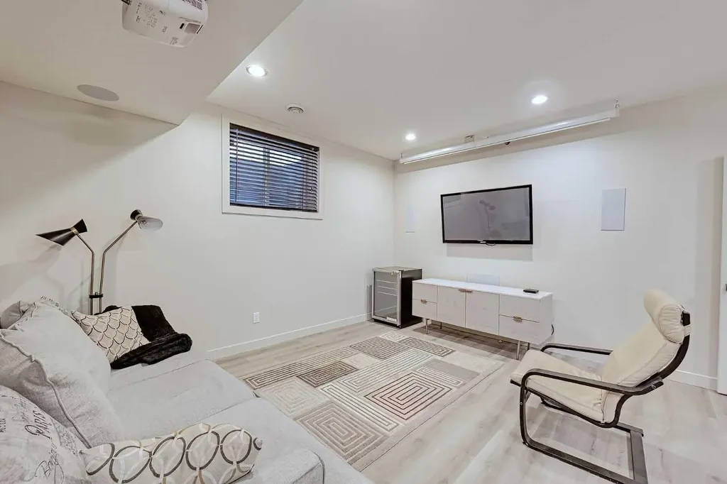 72 Sage Meadows Circle NW Calgary AB T3P 0G4