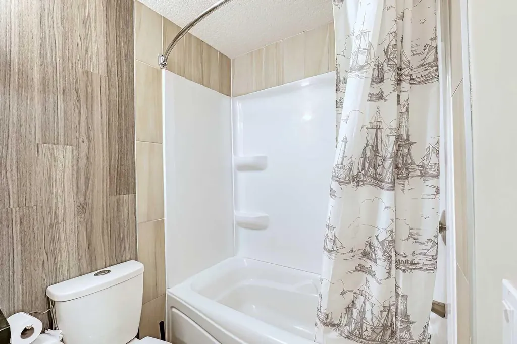 72 Sage Meadows Circle NW Calgary AB T3P 0G4